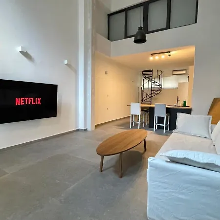 Lägenhet Loft Studio In Pagrati *